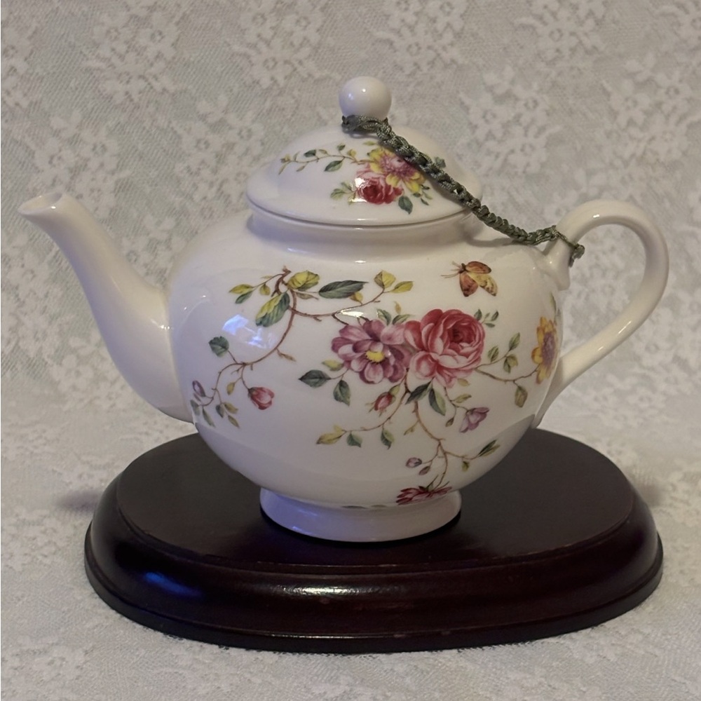Gracie China Small Teapot. Tera's purple floral